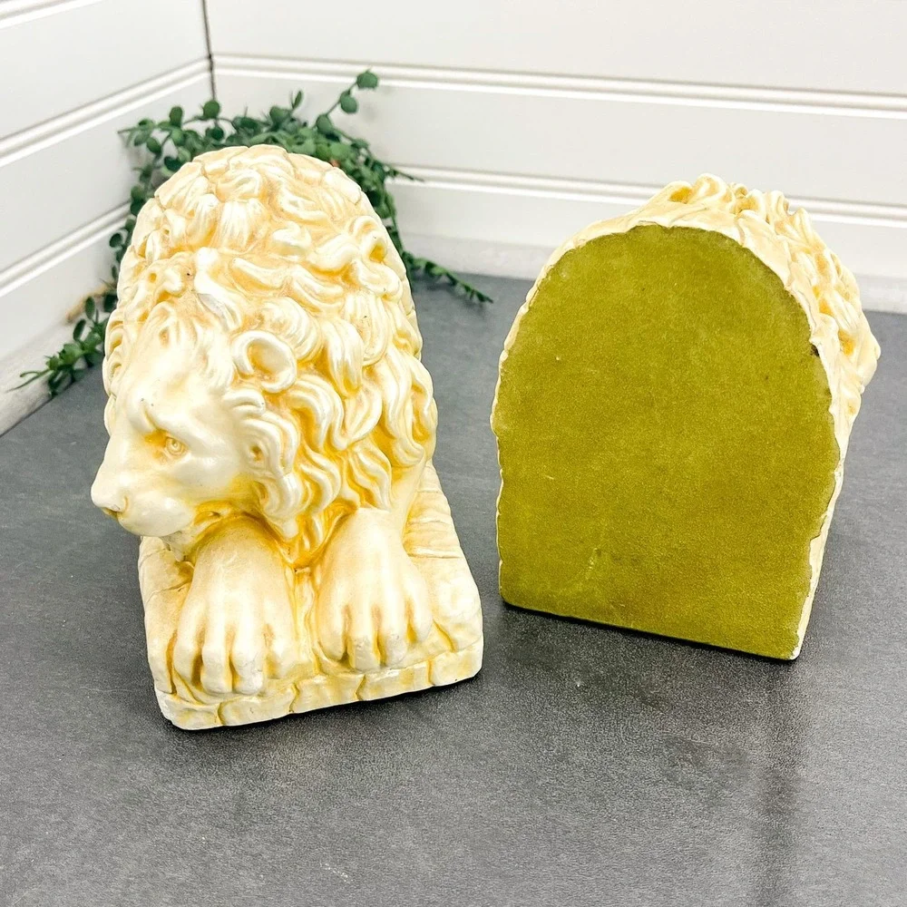 Vintage Pearl Chalkware Lion Bookends: Art Deco Shelf Decor